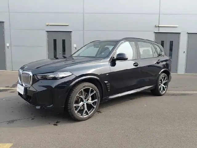 BMW X5 2026, 14 800 км