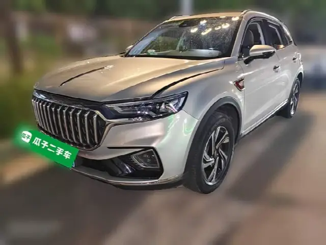 Hongqi HS5 2022, 72 800 км