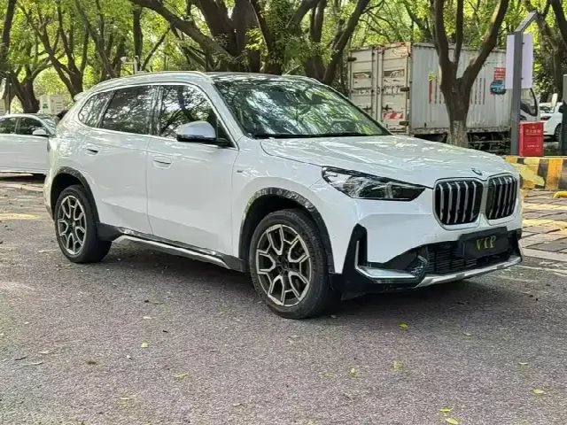 BMW X1 2024, 10 000 км