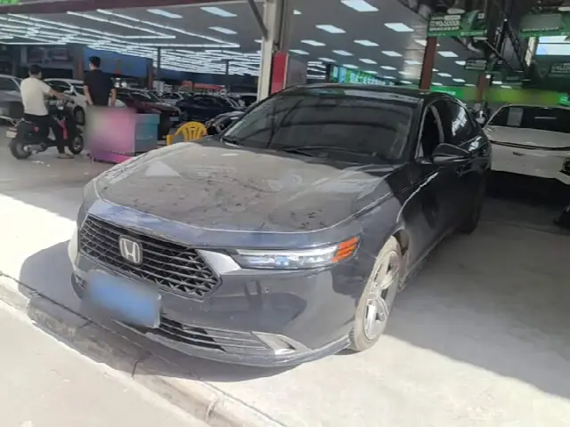 Honda Accord 2025, 16 400 км