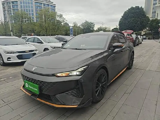 Changan UNI-V 2024, 11 000 км