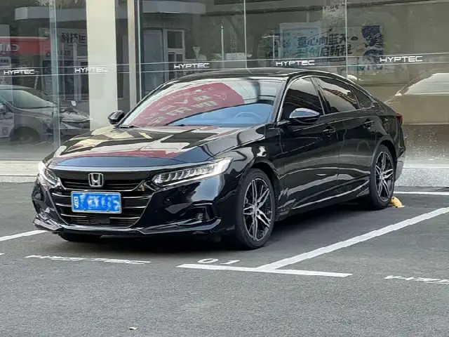 Honda Accord 2022, 30 000 км