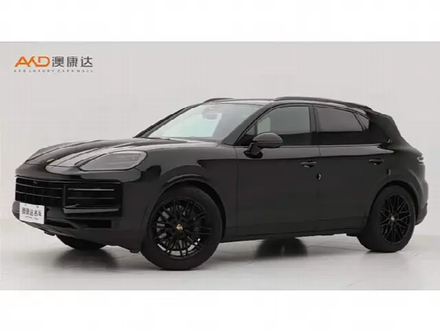 Porsche Cayenne 2024, 33 000 км