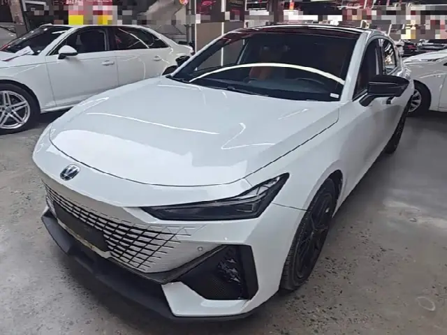 Changan UNI-V 2022, 64 600 км