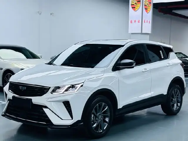Geely Coolray 2025, 12 000 км