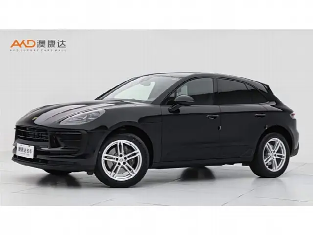 Porsche Macan 2022, 18 000 км