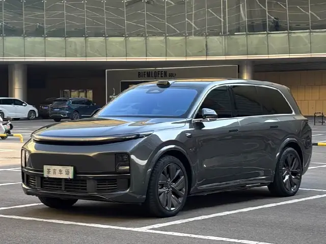 LiXiang L9 2022, 40 000 км