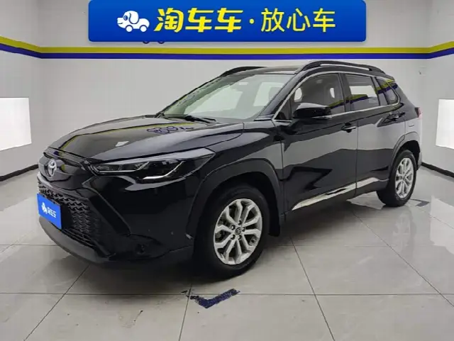 Toyota Frontlander 2023, 24 500 км