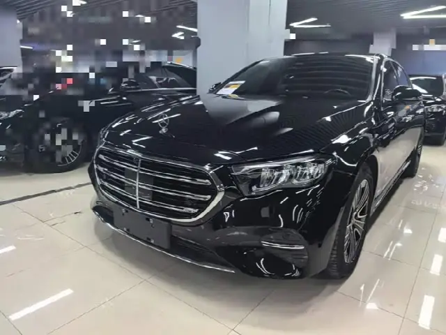 Mercedes-Benz E-Class 2024, 62 900 км