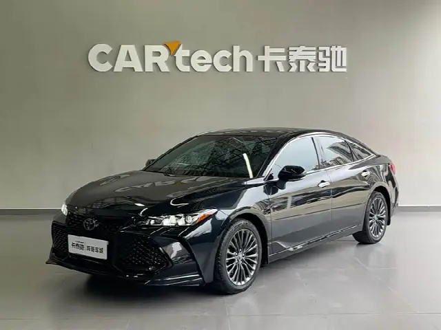 Toyota Avalon 2022, 67 000 км