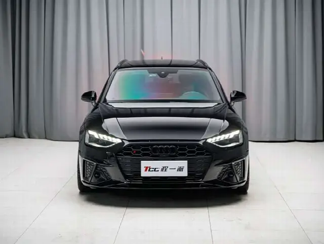 Audi S4 2023, 50 000 км