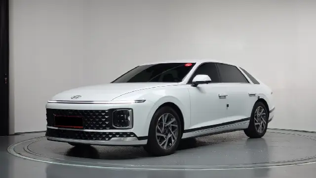 Hyundai Grandeur 2022, 4 637 км