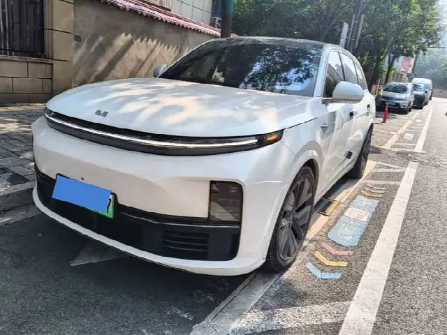 LiXiang L7 2024, 25 800 км