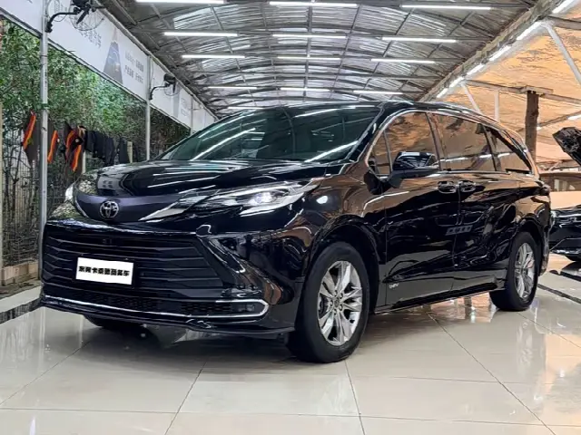 Toyota Sienna 2024, 41 000 км