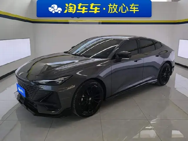 Changan UNI-V 2023, 18 100 км
