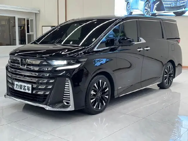 Toyota Vellfire 2024, 90 000 км