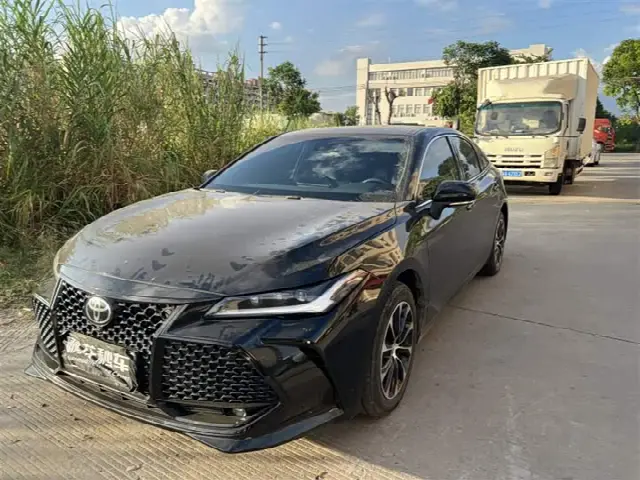 Toyota Avalon 2023, 40 700 км