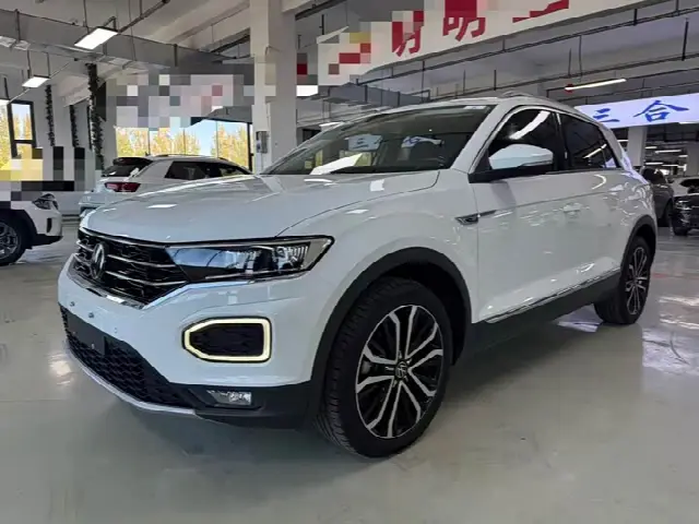Volkswagen T-Roc 2022, 30 000 км