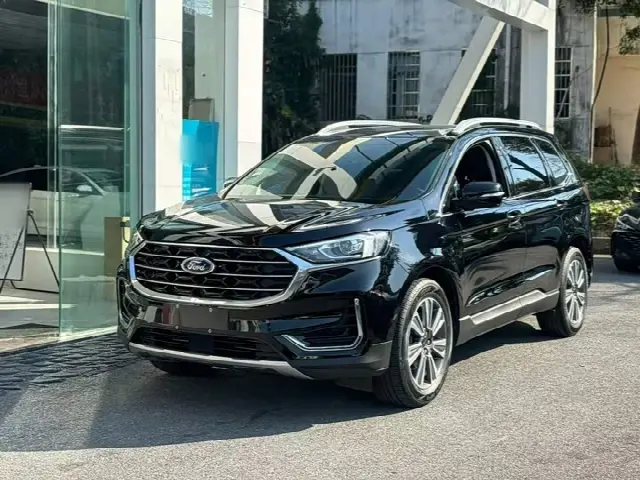 Ford Edge 2021, 30 800 км