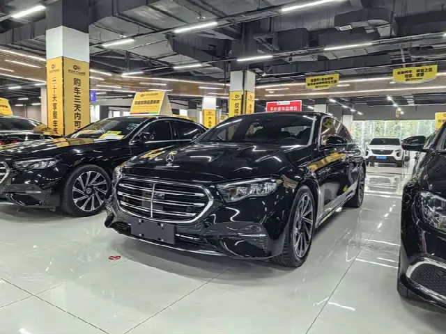 Mercedes-Benz E-Class 2024, 12 000 км