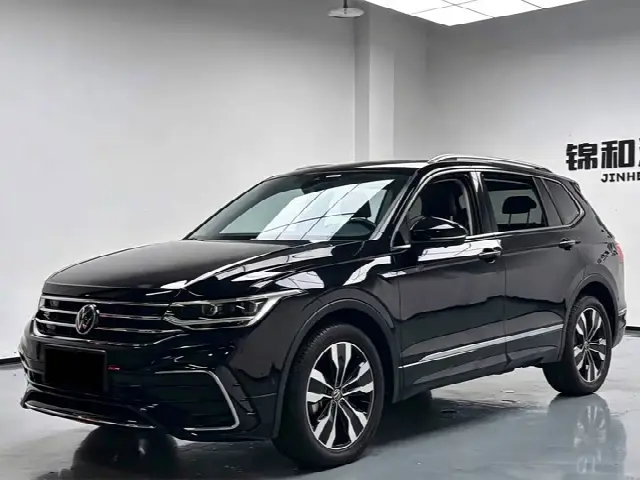 Volkswagen Tiguan L Pro 2022, 40 000 км