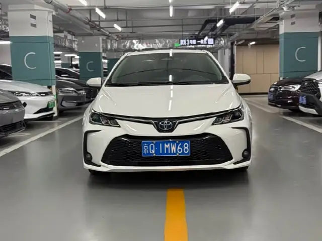 Toyota Corolla 2023, 73 000 км