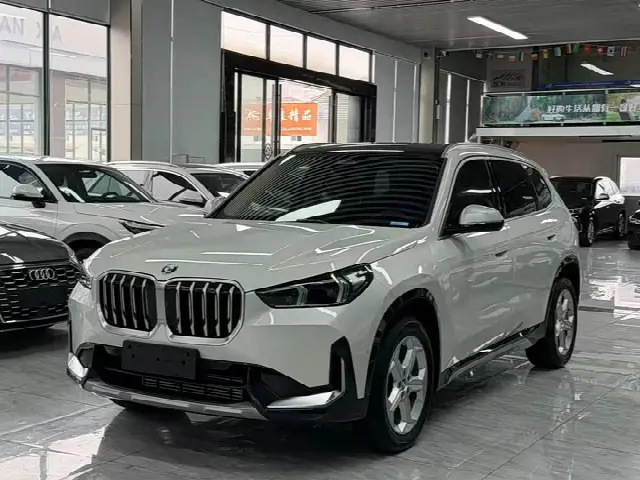 BMW X1 2023, 14 000 км