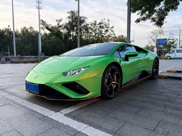 Lamborghini Huracán 2020, 5 300 км