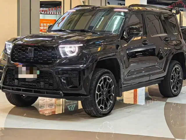 Tank 700 Hybrid 2026, 10 000 км