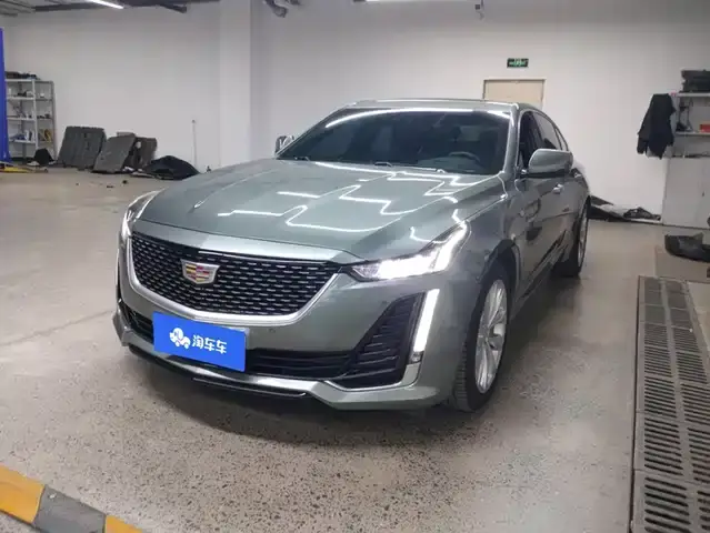 Cadillac CT5 2022, 62 600 км