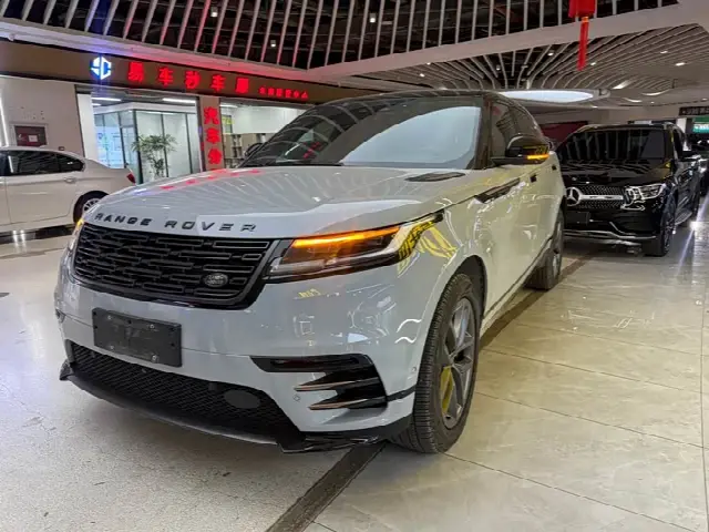 Land Rover Range Rover Velar 2024, 15 000 км