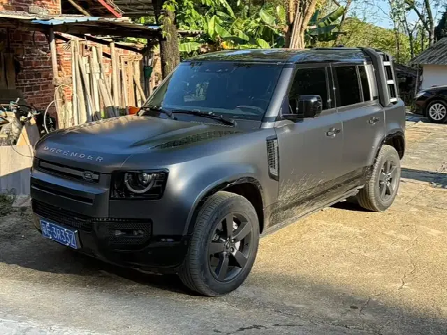 Land Rover Defender 2023, 72 000 км