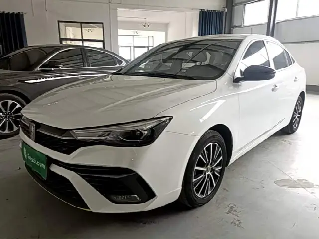 Roewe i5 2021, 32 500 км
