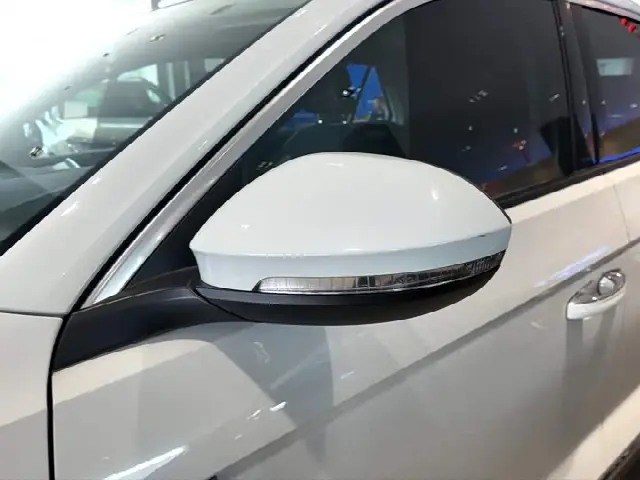 Volkswagen T-Roc 2024, 81 600 км
