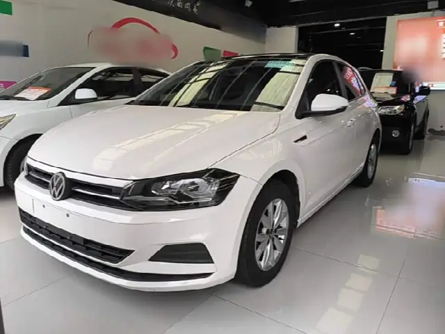 Volkswagen Polo 2021, 17 000 км