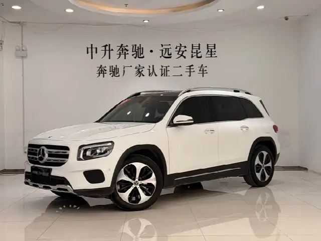 Mercedes-Benz GLB-Class 2023, 30 000 км