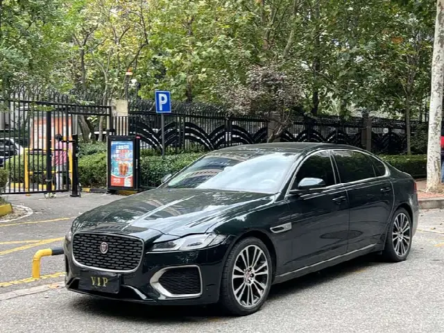 Jaguar XF L 2024, 37 000 км