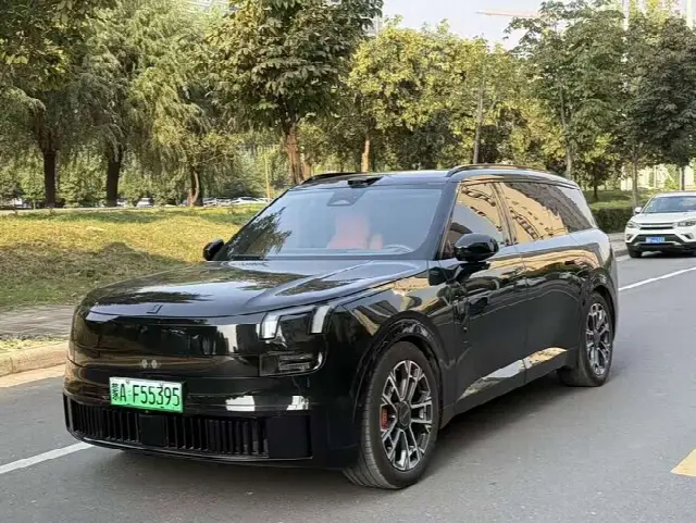 Lynk & Co 900 2025, 15 000 км