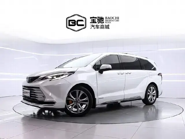 Toyota Sienna 2023, 12 000 км