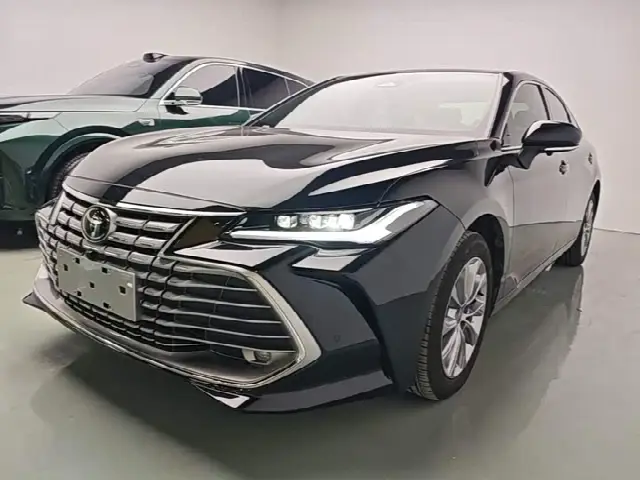 Toyota Avalon 2024, 7 300 км
