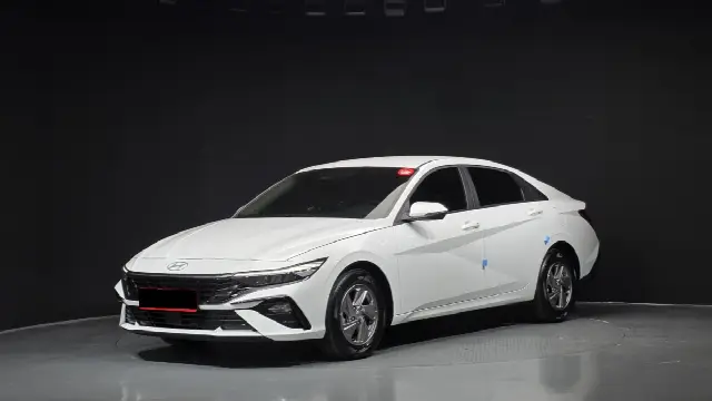 Hyundai Avante 2023, 5 620 км