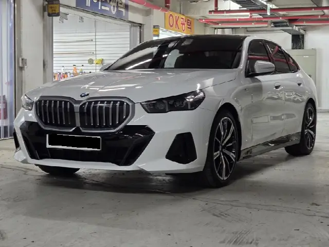 BMW 5 Series 2023, 22 209 км