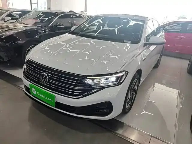 Volkswagen Sagitar L 2024, 3 800 км