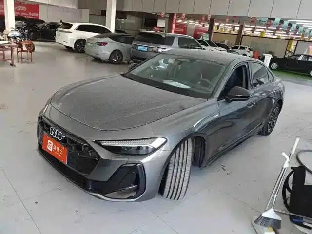 Audi A5L 2026, 1 200 км