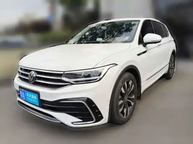 Volkswagen Tiguan L Pro 2023, 26 050 км