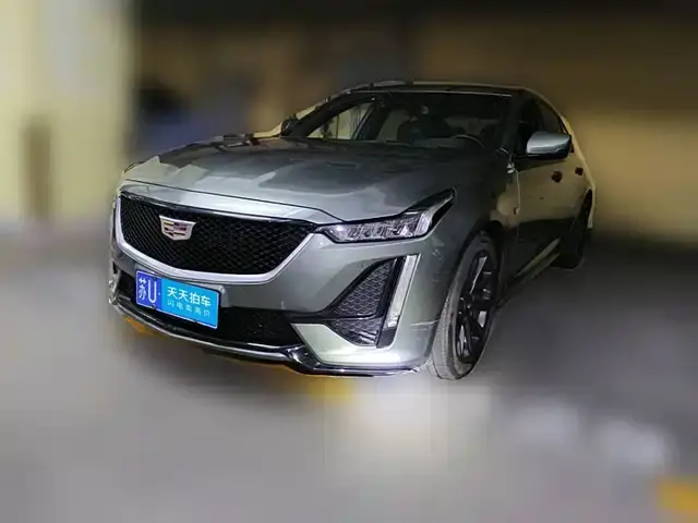 Cadillac CT5 2023, 81 300 км
