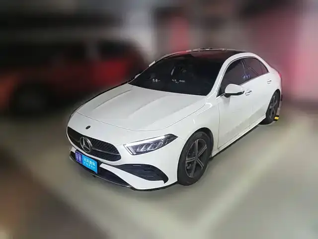 Mercedes-Benz A-Class 2025, 11 230 км