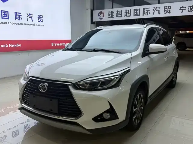 Toyota Yaris L Hatchback 2022, 37 000 км