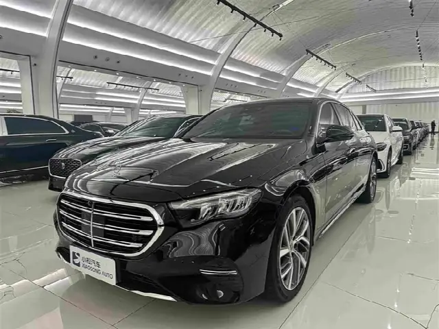 Mercedes-Benz E-Class 2025, 17 600 км