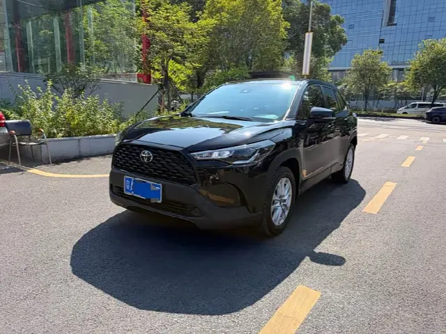 Toyota Corolla Cross 2022, 37 000 км